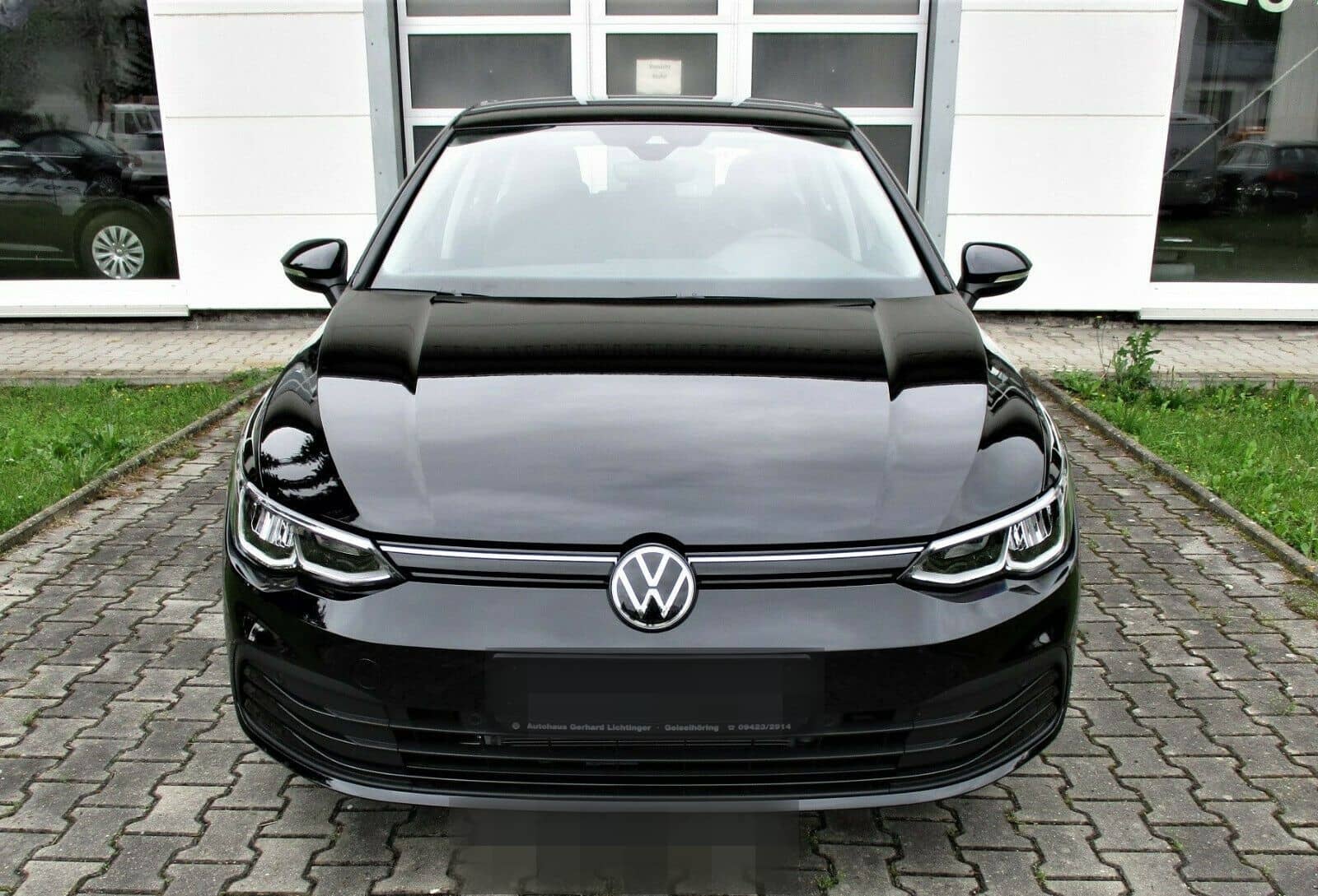 Volkswagen Golf VIII 1.5 TSI Life Navi / PDC foto 8