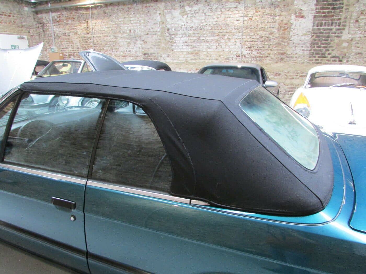 BMW 318i E30 1992 Cabriolet wenig Km seltene Farbe foto 12