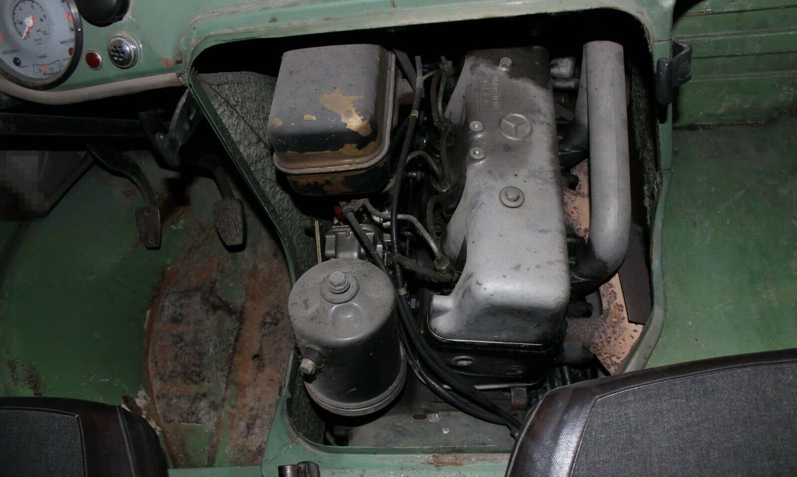 Mercedes-Benz Unimog 421 Cabrio foto 23