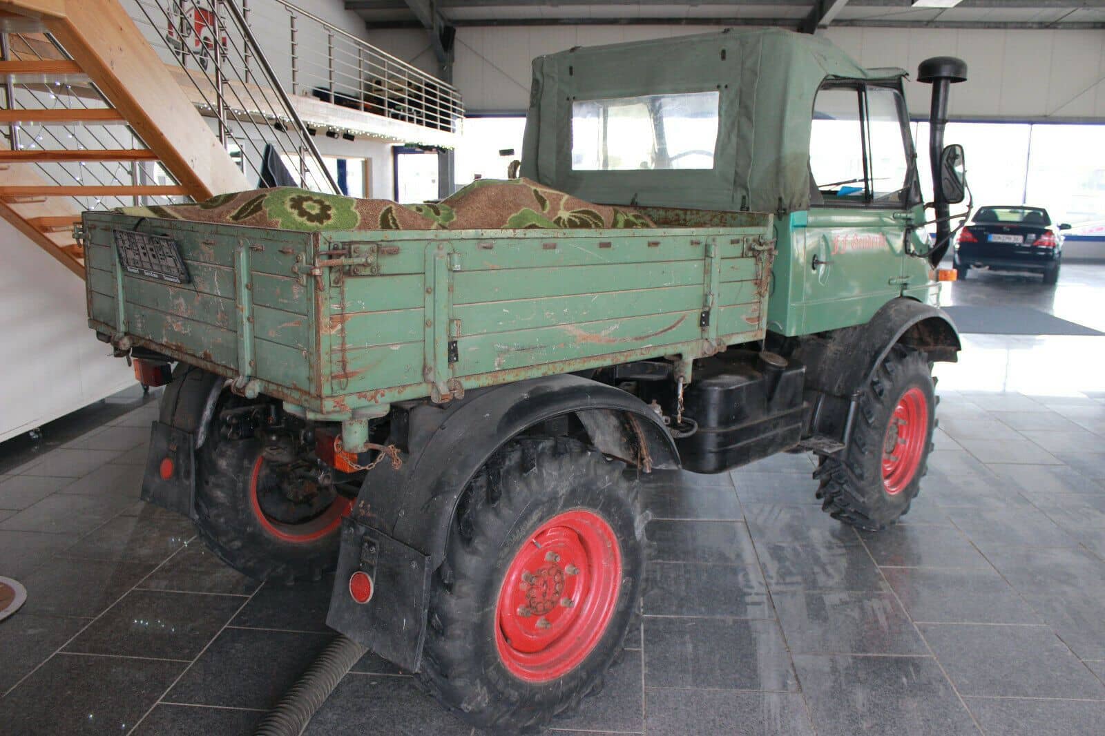 Mercedes-Benz Unimog 421 Cabrio foto 4