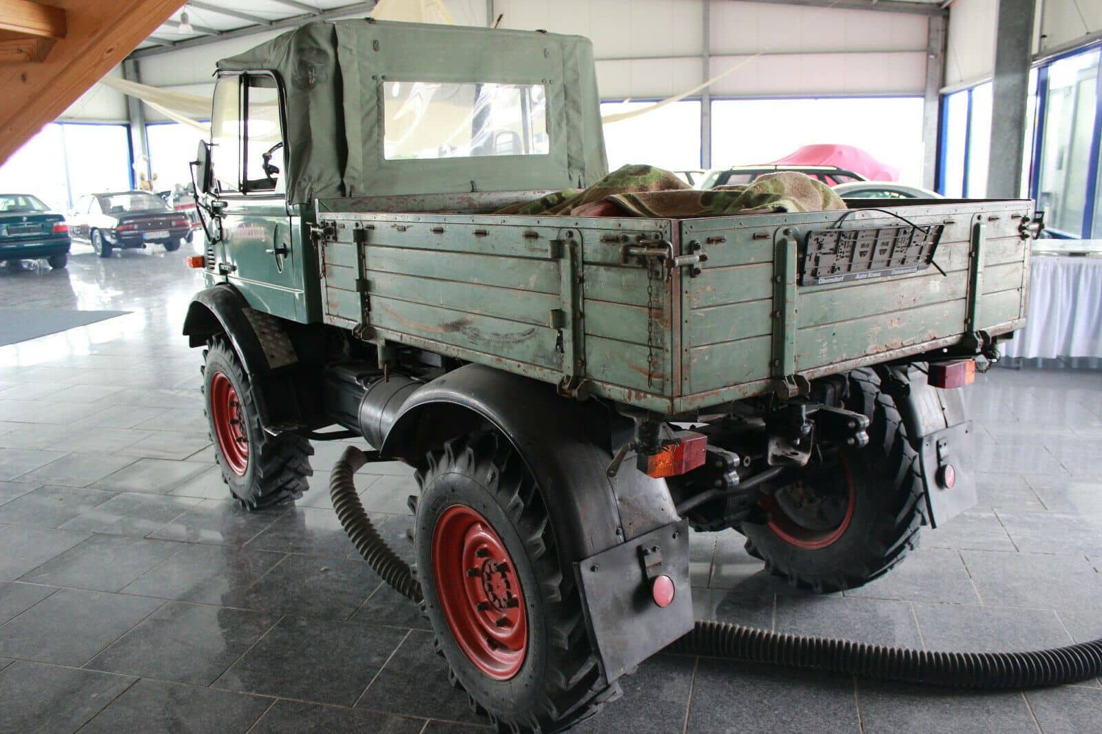 Mercedes-Benz Unimog 421 Cabrio foto 6