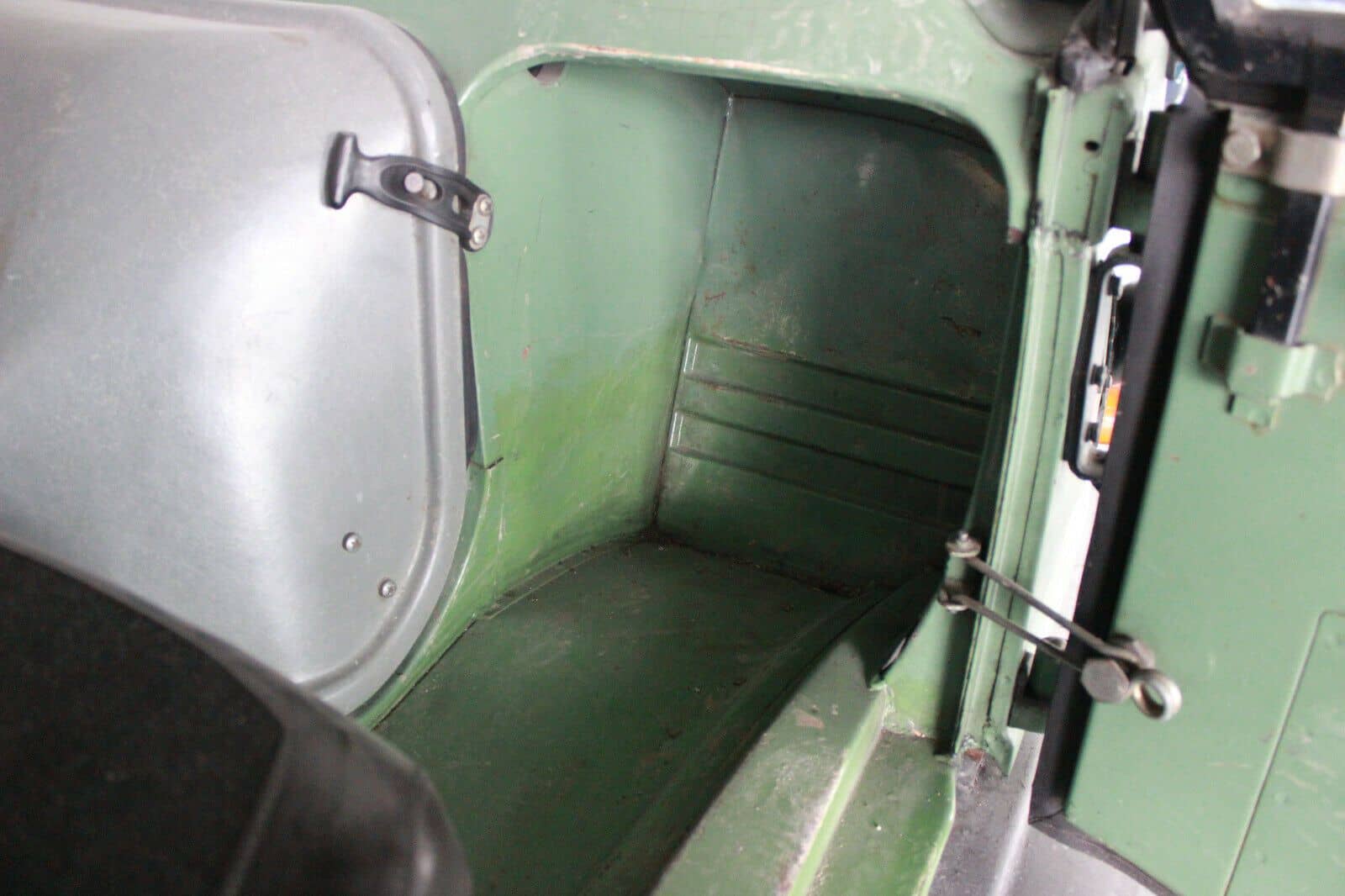 Mercedes-Benz Unimog 421 Cabrio foto 9