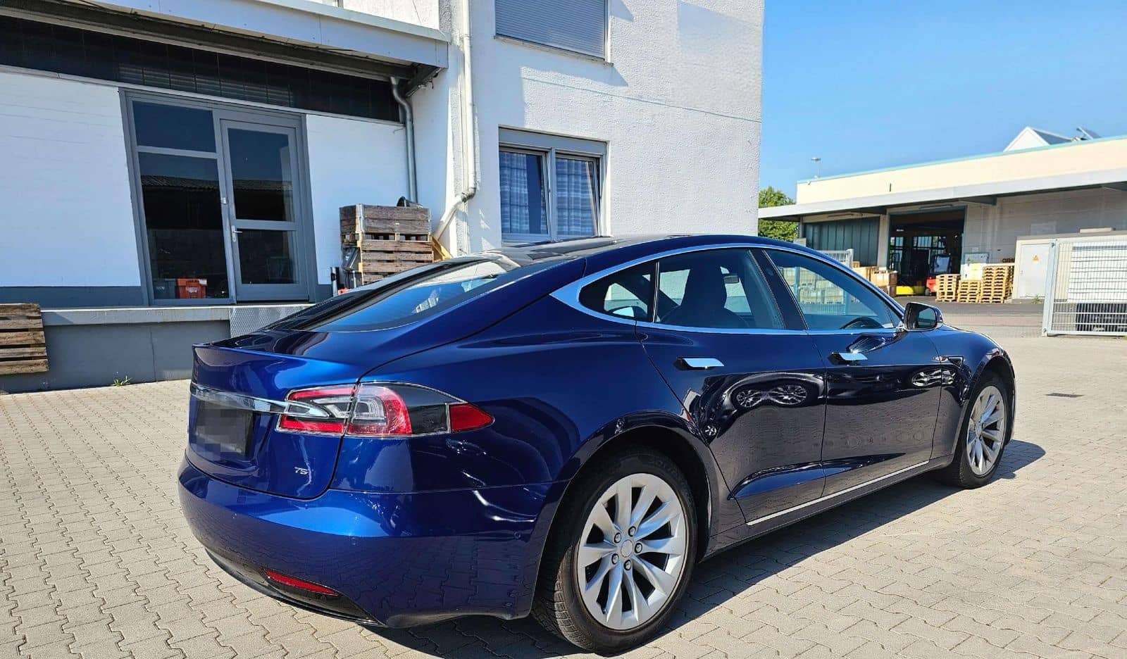 Tesla Model S 75 foto 7