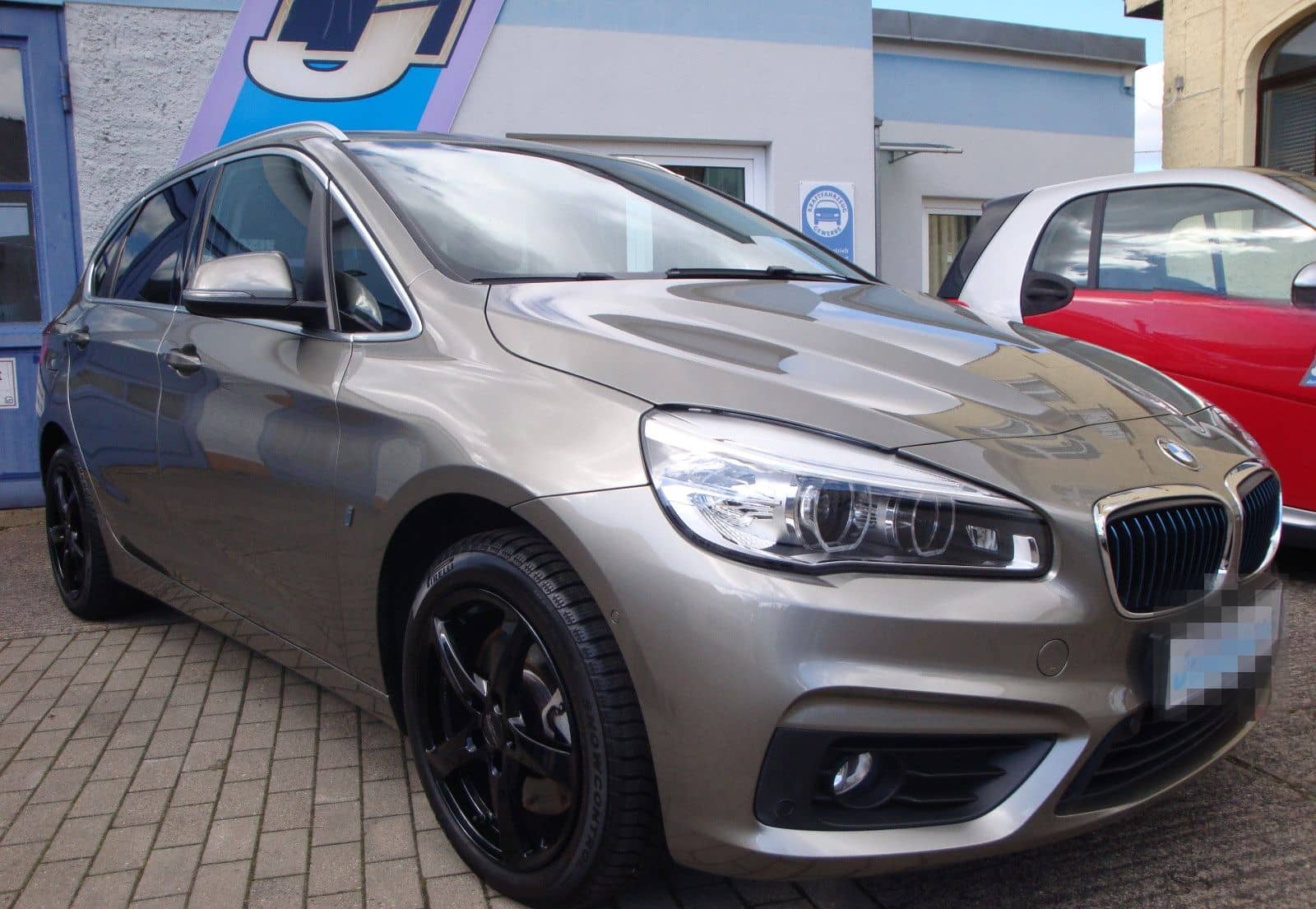 BMW 225 Baureihe 2 Active Tourer 225 xe Advantage foto 3