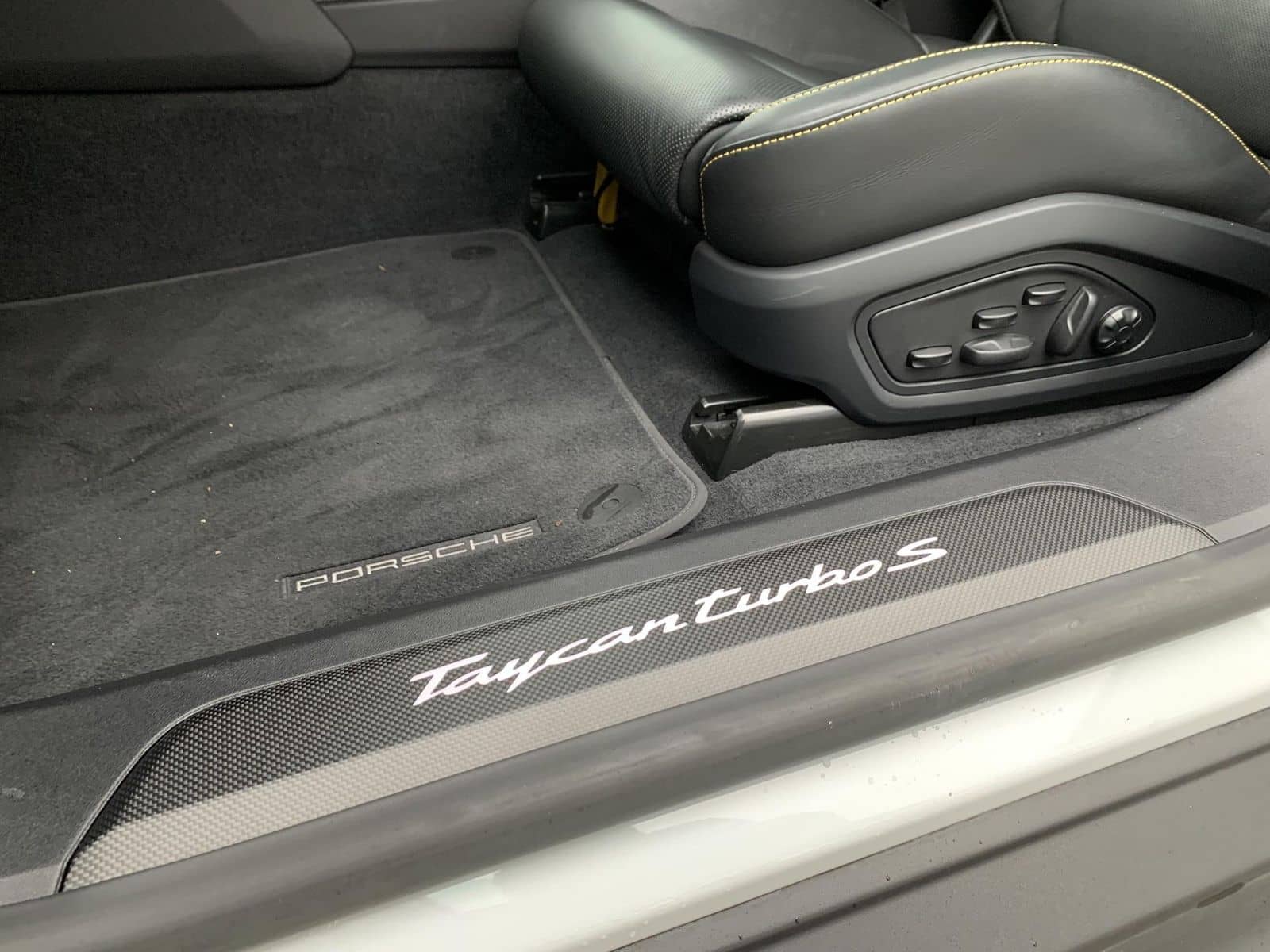 Porsche Taycan Turbo S Mod.23 Burmester+Sitzklima+Lift foto 22