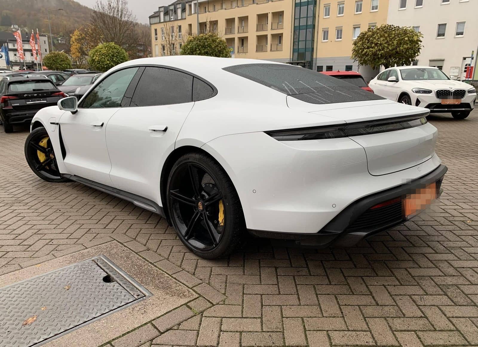 Porsche Taycan Turbo S Mod.23 Burmester+Sitzklima+Lift foto 7