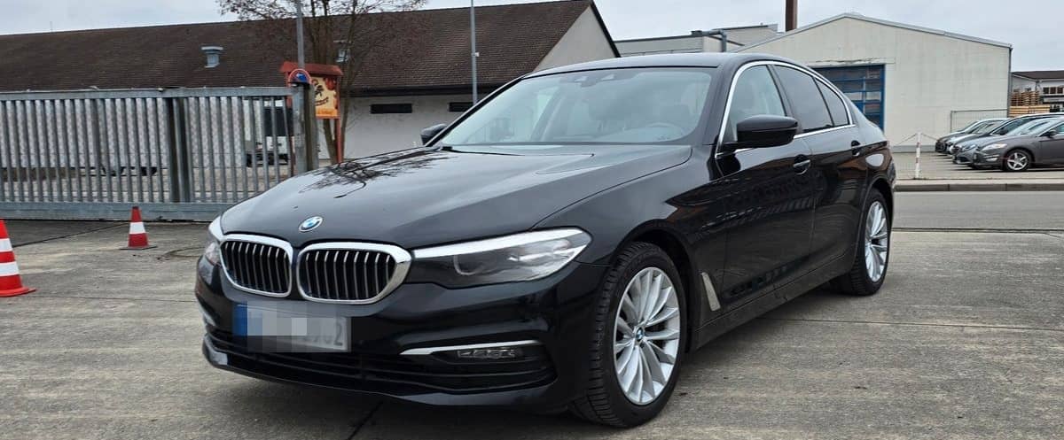 BMW 5 Lim. 530 d Aut. Navi Leder foto 2