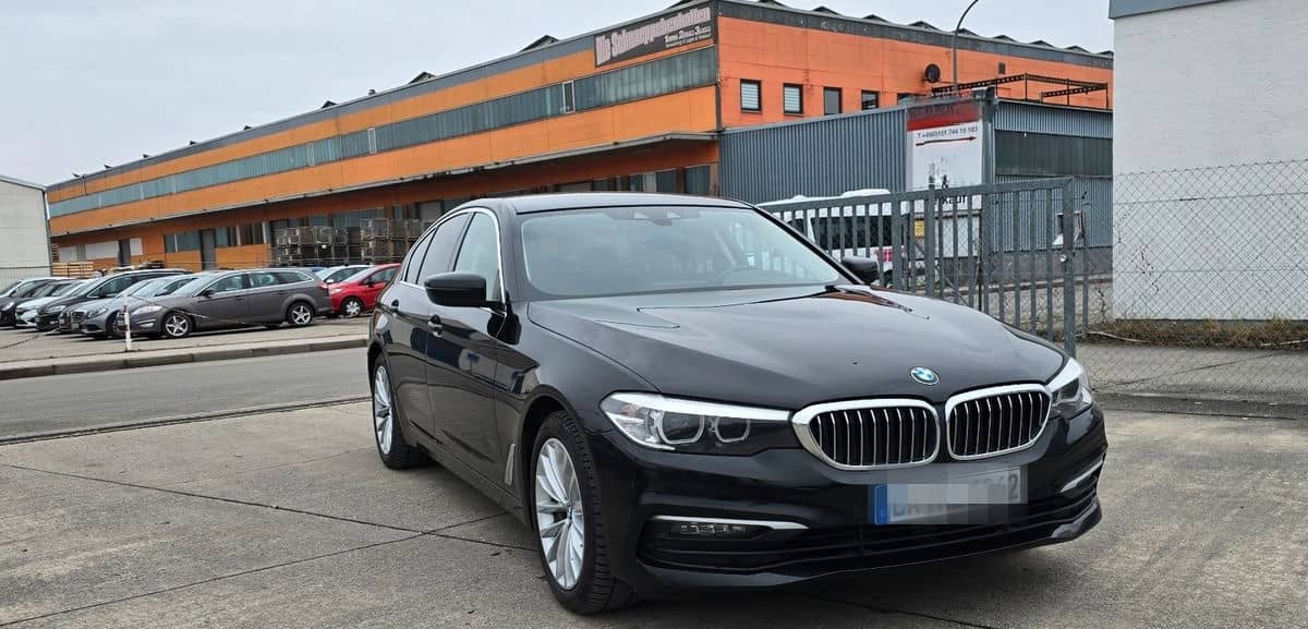 BMW 5 Lim. 530 d Aut. Navi Leder foto 4
