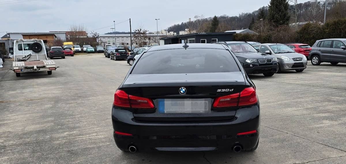 BMW 5 Lim. 530 d Aut. Navi Leder foto 7