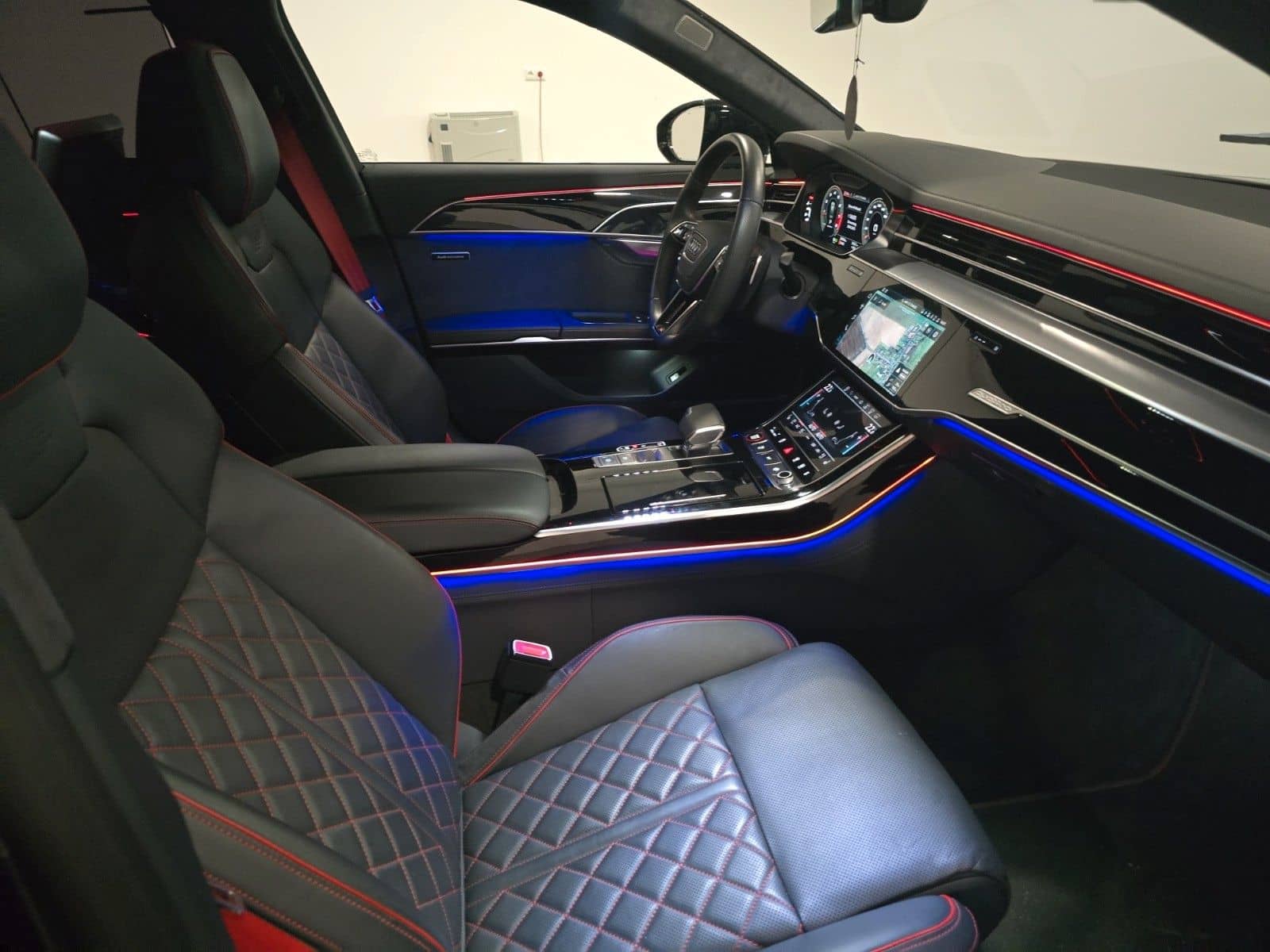 Audi S8 4.0 TFSI quattro NAVI MATRIX 360° B&O VOLL foto 19