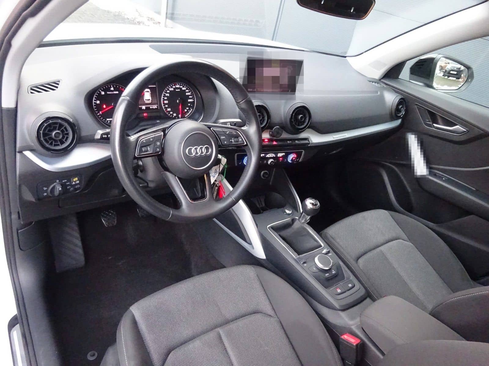 Audi Q2 sport 1,6 TDI foto 7