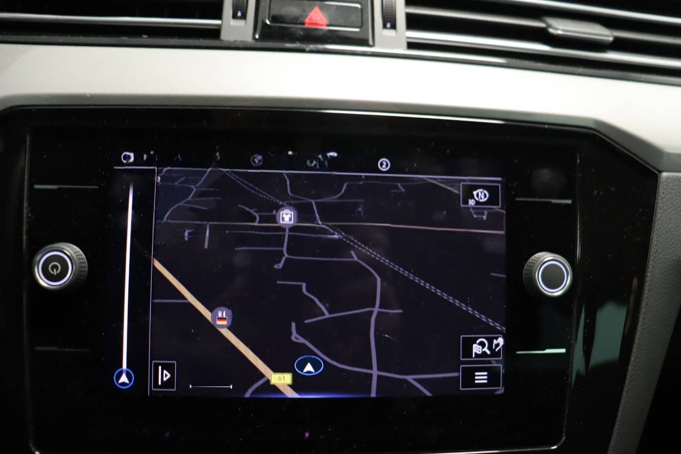 Volkswagen Passat Variant 1.5 TSI DSG Business Navi LED ACC foto 12