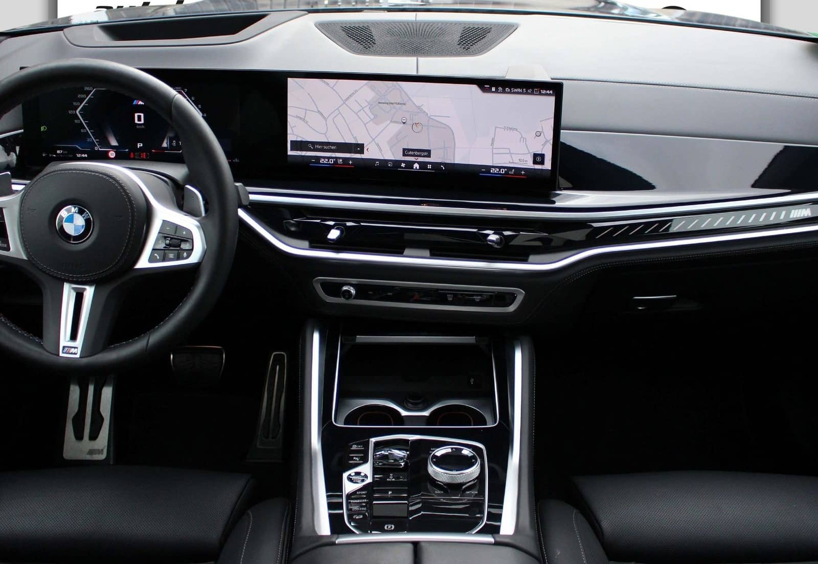 BMW X6 M60i xDrive M Sport Pan-Glasdach Standh. AHK  foto 10