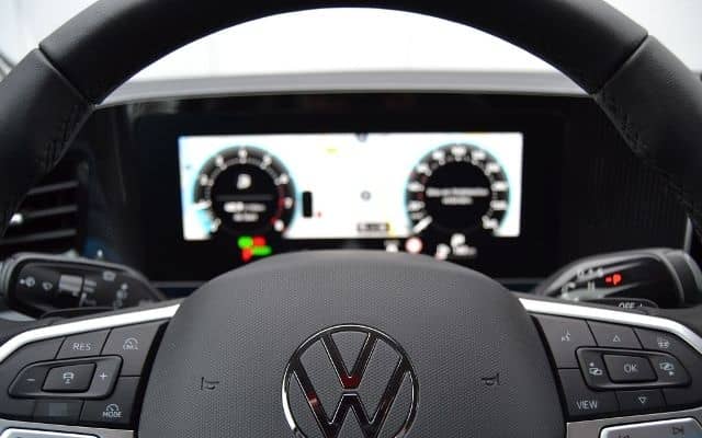 Volkswagen Passat Variant 1.5 eTSI DSG Business AHK/LED/18- foto 13