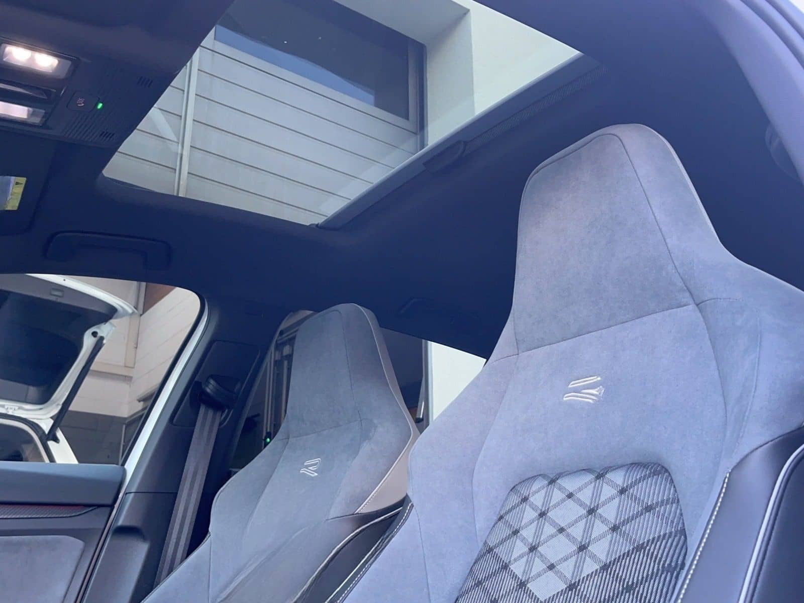 Volkswagen Golf VIII R-Line 1.5 eTSI *Pano*Black-Style* foto 13