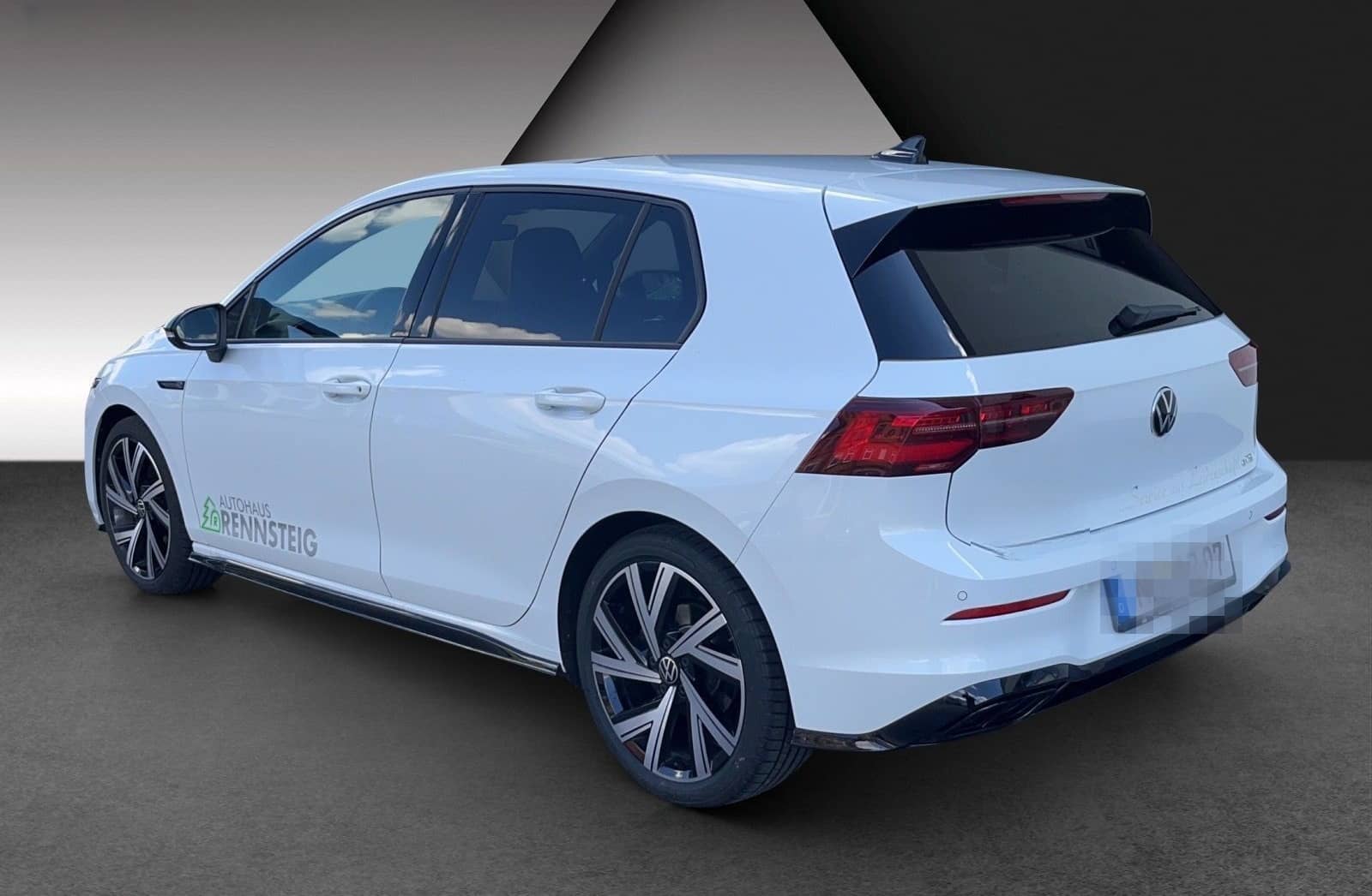 Volkswagen Golf VIII R-Line 1.5 eTSI *Pano*Black-Style* foto 3