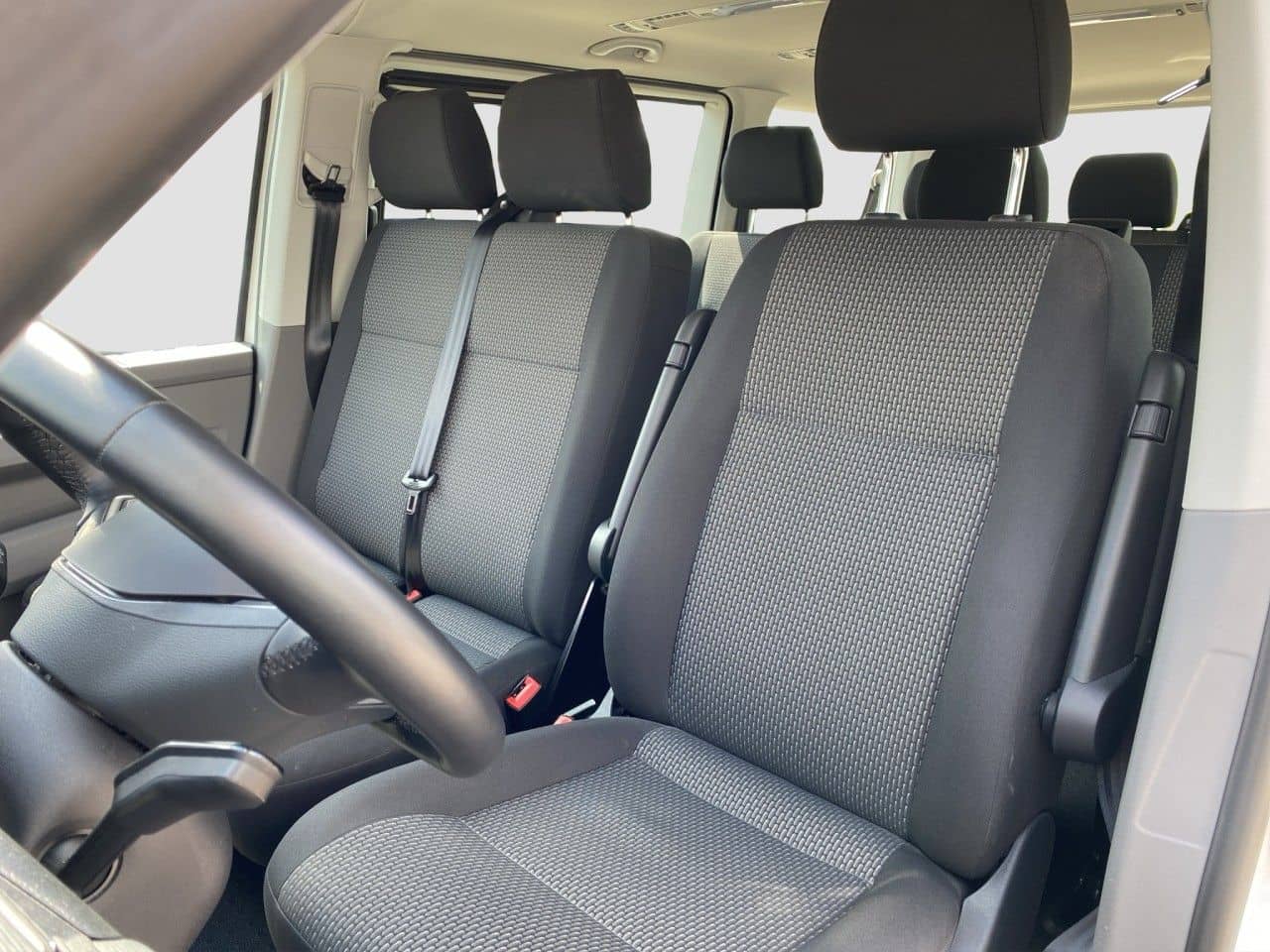 Volkswagen T6.1 2.0 TDI Caravelle PDC KLIMA 9 Sitzer Klima foto 9