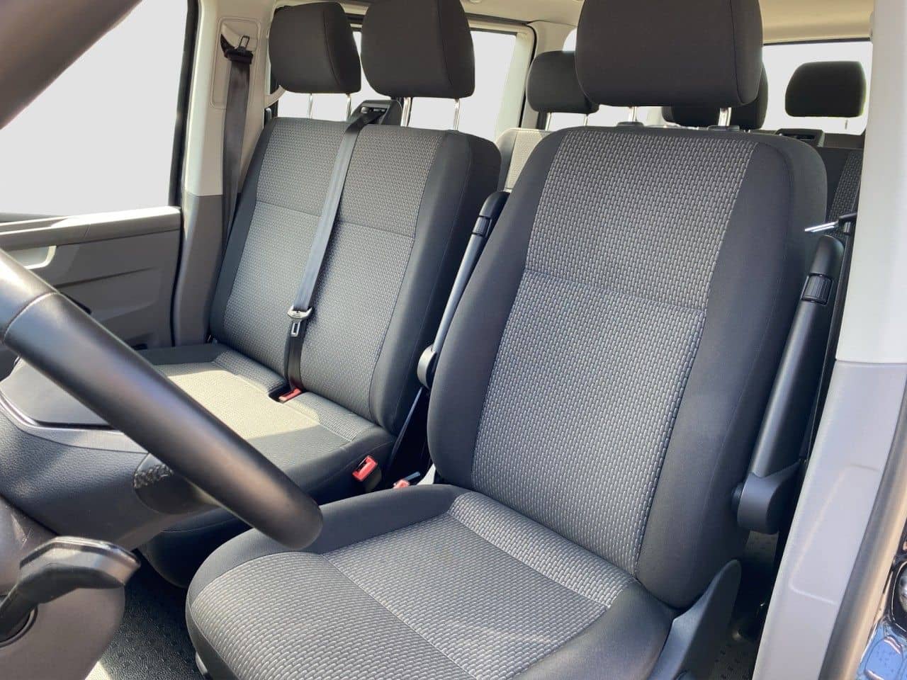 Volkswagen T6.1 2.0 TDI Caravelle PDC KLIMA 9 Sitzer Klima foto 9