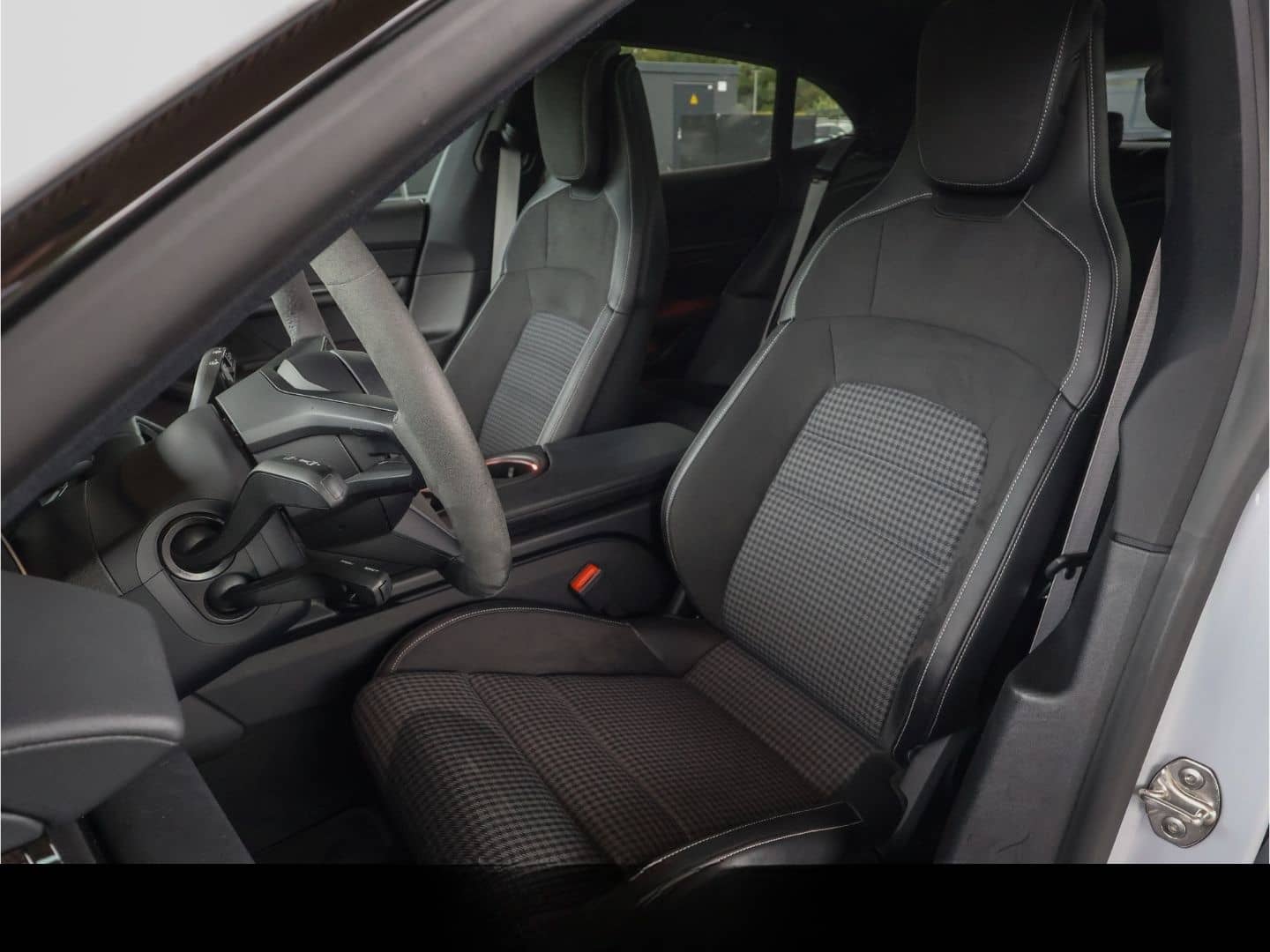 Porsche Taycan Sport Turismo BOSE, HD-Matrix, Panoramada foto 16