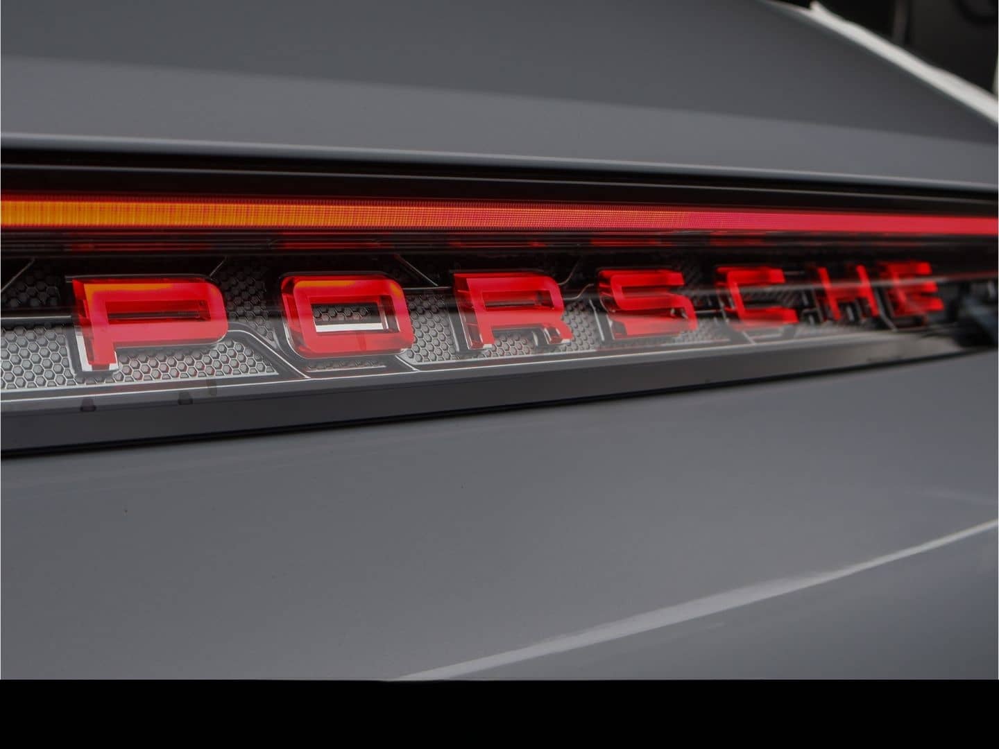 Porsche Taycan Sport Turismo BOSE, HD-Matrix, Panoramada foto 6