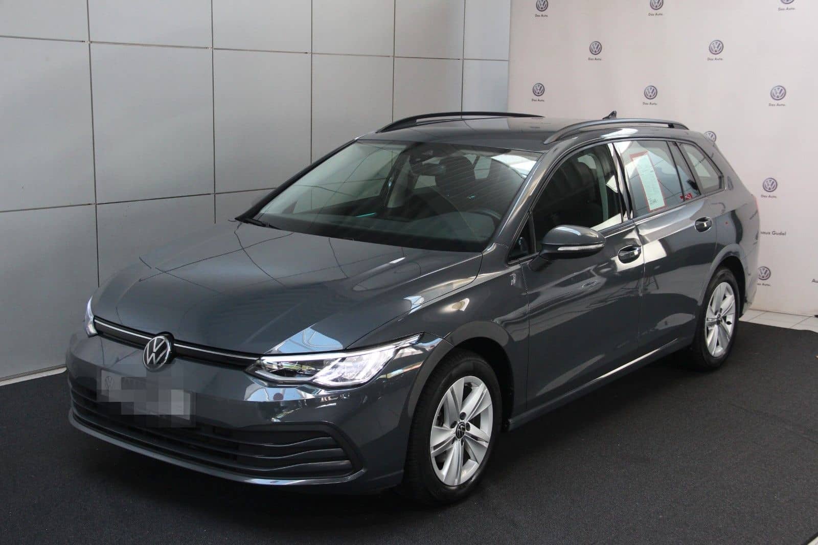 Volkswagen Golf 8 Life 1.5 TSI LED AHK Nav ACC LaneASS LED foto 1
