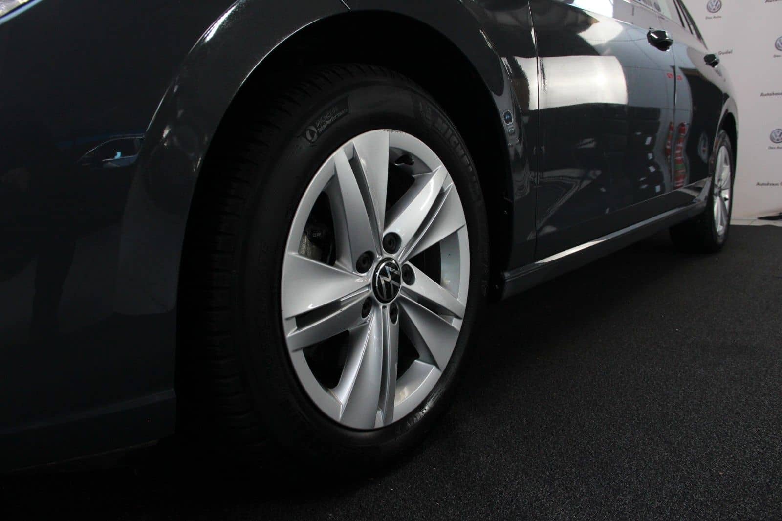 Volkswagen Golf 8 Life 1.5 TSI LED AHK Nav ACC LaneASS LED foto 15