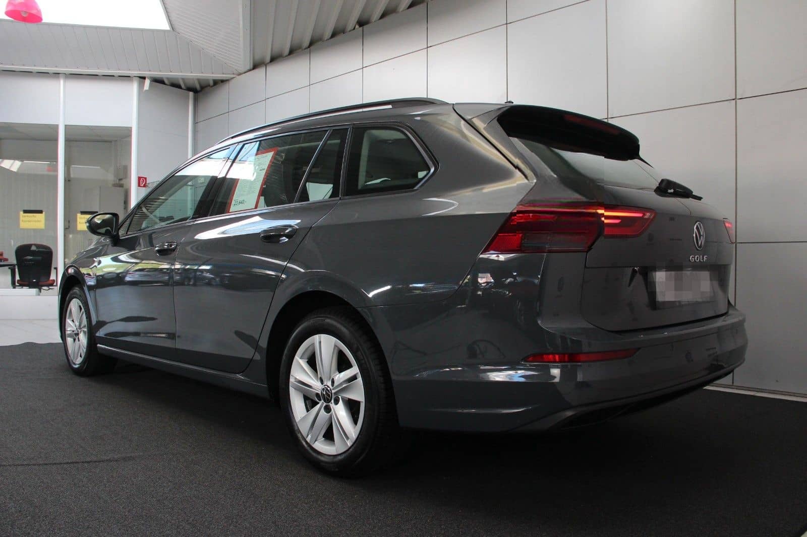 Volkswagen Golf 8 Life 1.5 TSI LED AHK Nav ACC LaneASS LED foto 4