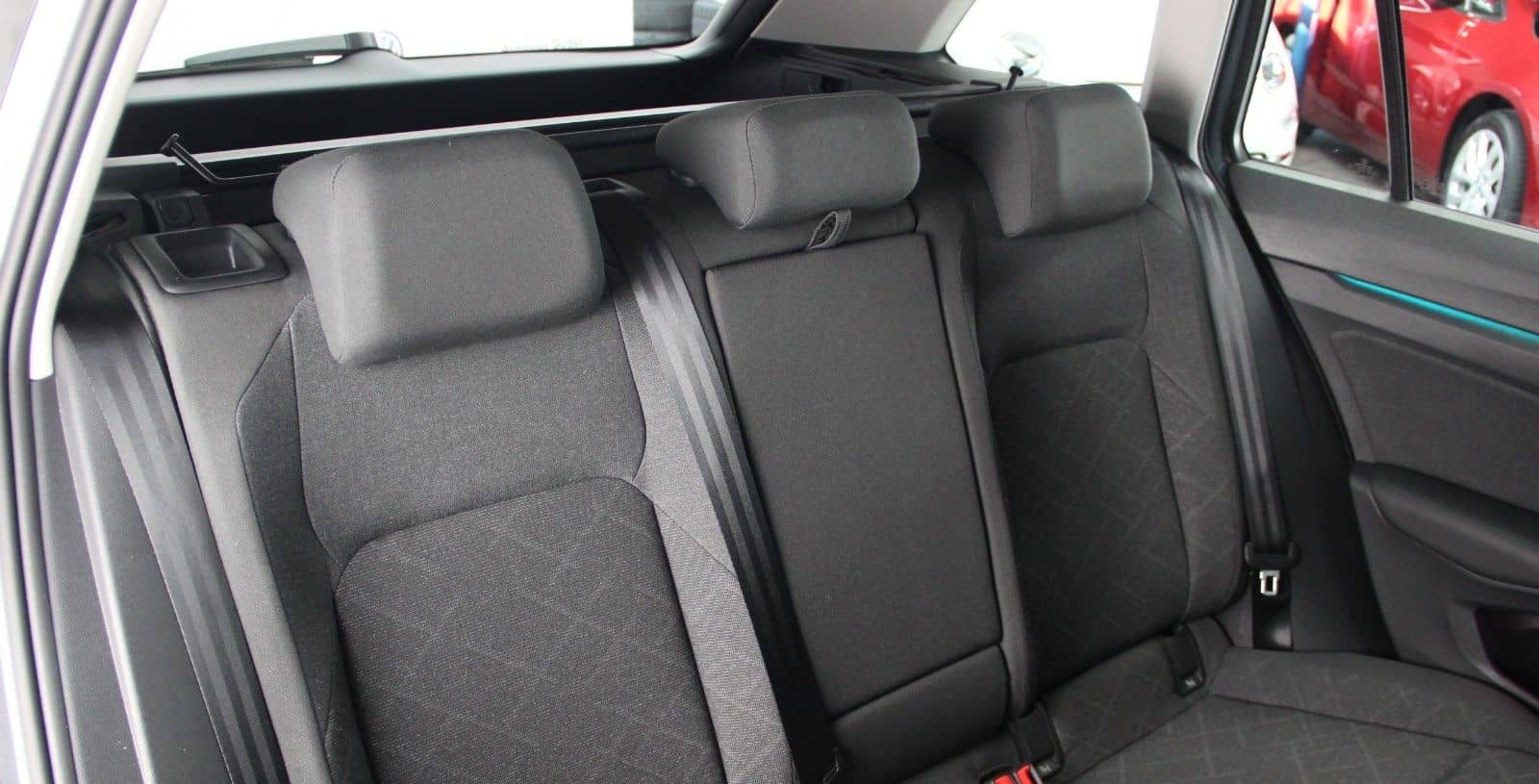 Volkswagen Golf 8 Life 1.5 TSI LED AHK Nav ACC LaneASS LED foto 7