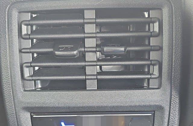 Volkswagen Golf VIII Variant 2.0 TSI 4MOTION DSG R-Line Spo foto 20