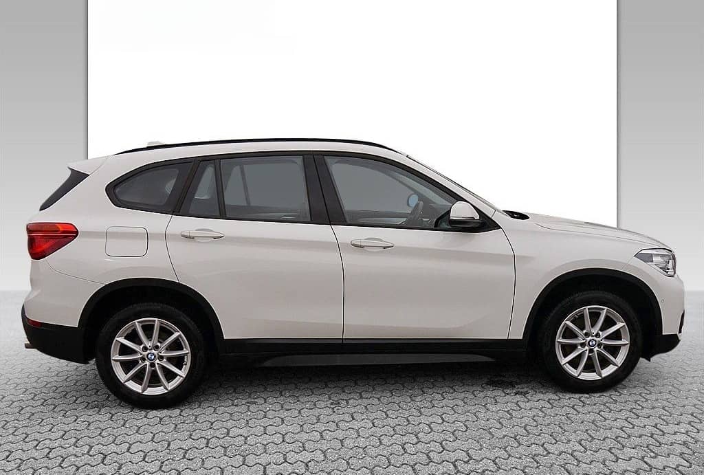 BMW X1 sDrive18d Advantage +NAVI+SHZ+LED+PDC+LM+ foto 2
