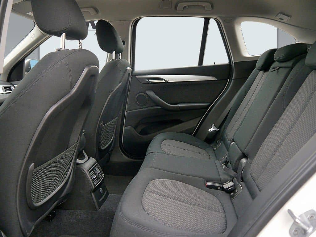 BMW X1 sDrive18d Advantage +NAVI+SHZ+LED+PDC+LM+ foto 6