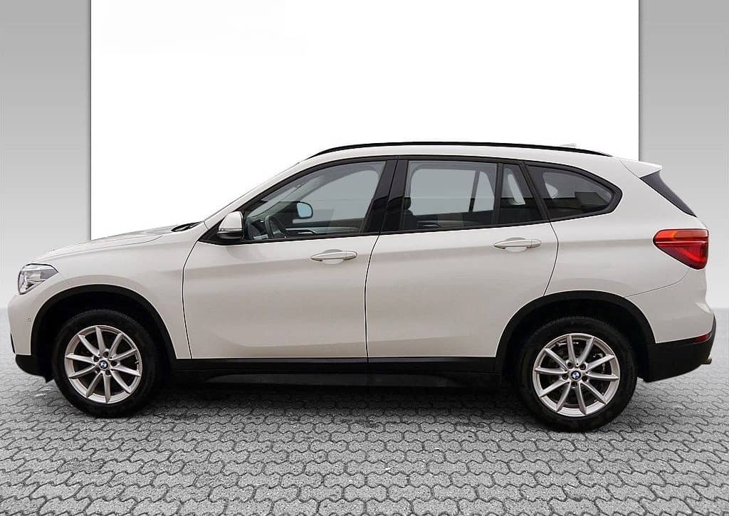 BMW X1 sDrive18d Advantage +NAVI+SHZ+LED+PDC+LM+ foto 9