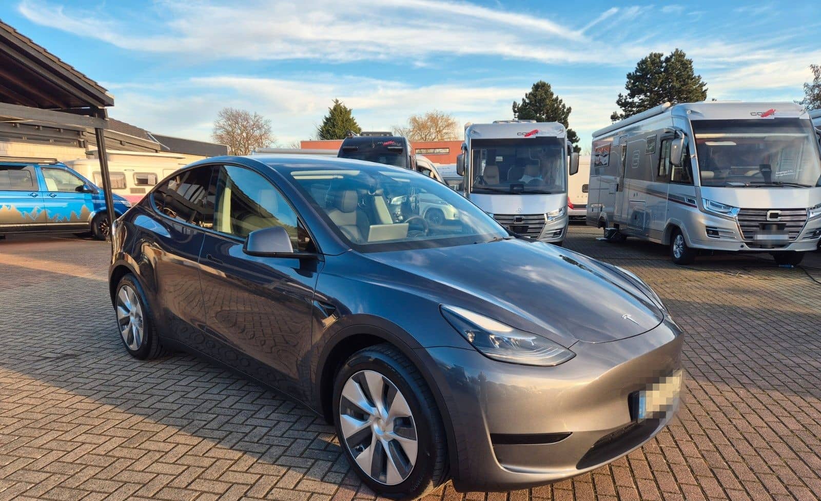 Tesla Model Y 2023 Europe - Anhängerkupplung foto 1