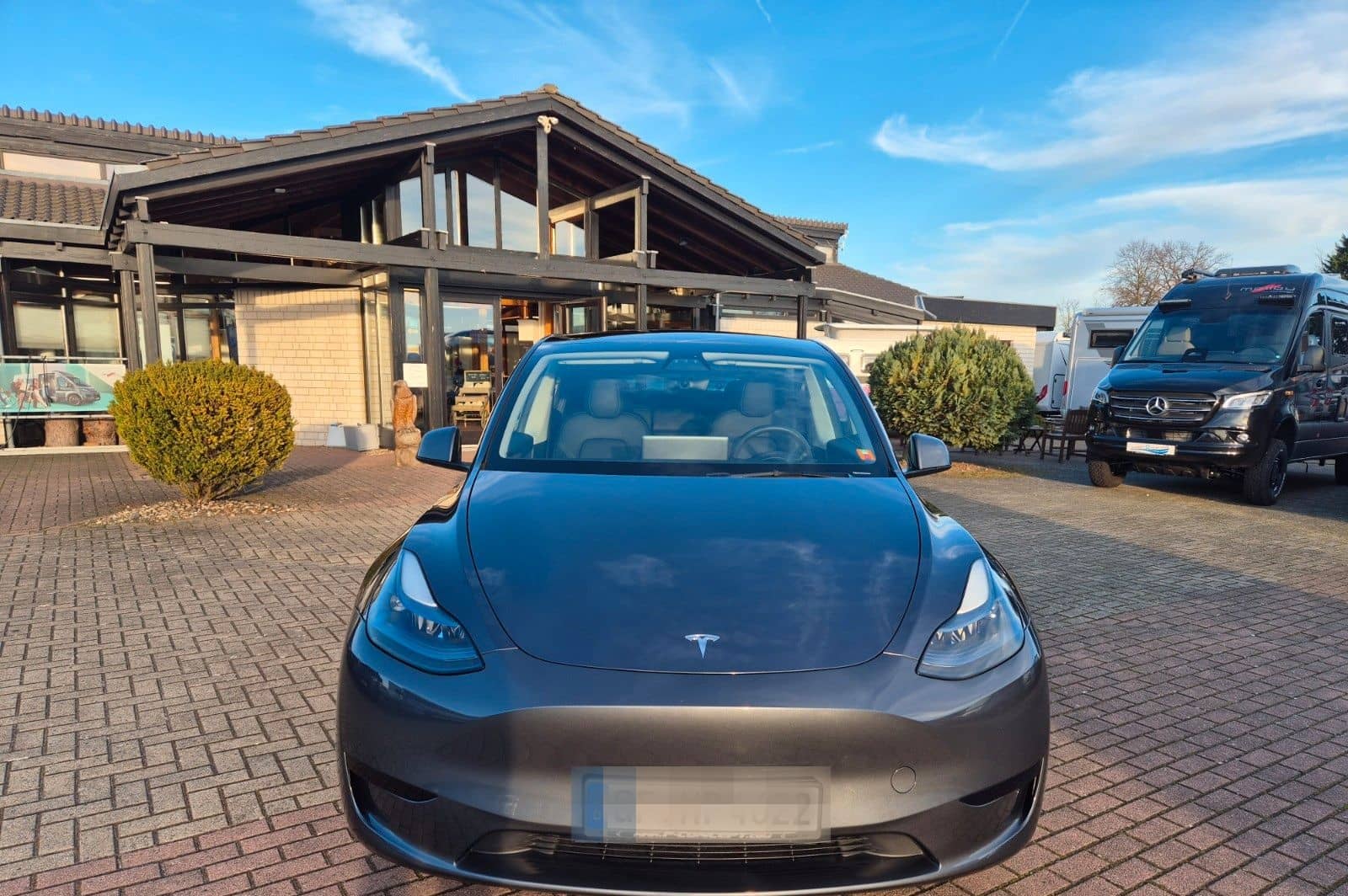 Tesla Model Y 2023 Europe - Anhängerkupplung foto 5