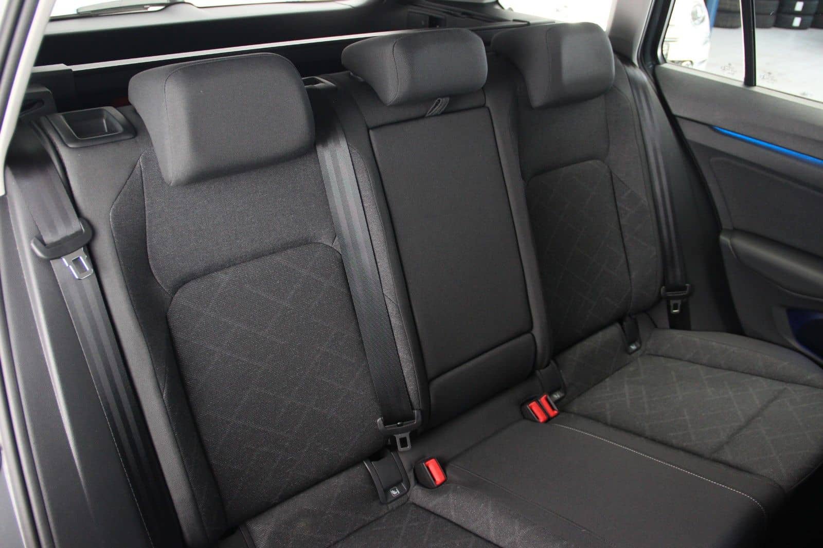 Volkswagen Golf 8 1.5 TSI"Life"LED AHK Nav LaneASS App foto 8