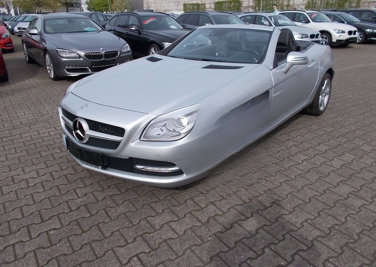 Mercedes-Benz SLK 250 BE  Navi Leder Sportsitze Parksensoren foto 1