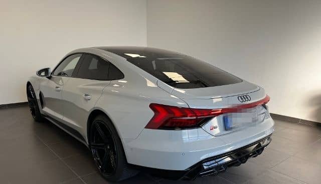 Audi RS e-tron GT quattro foto 4