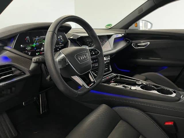 Audi RS e-tron GT quattro foto 8