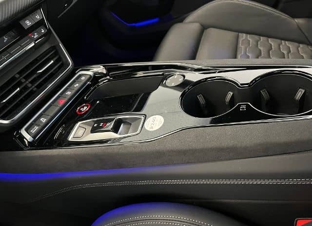 Audi RS e-tron GT quattro foto 10