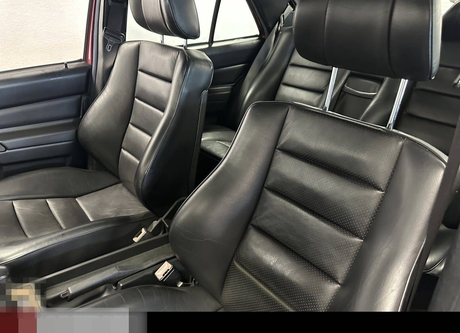 Mercedes-Benz 190 E 2.5-16 KAT Limousine - W201 foto 13