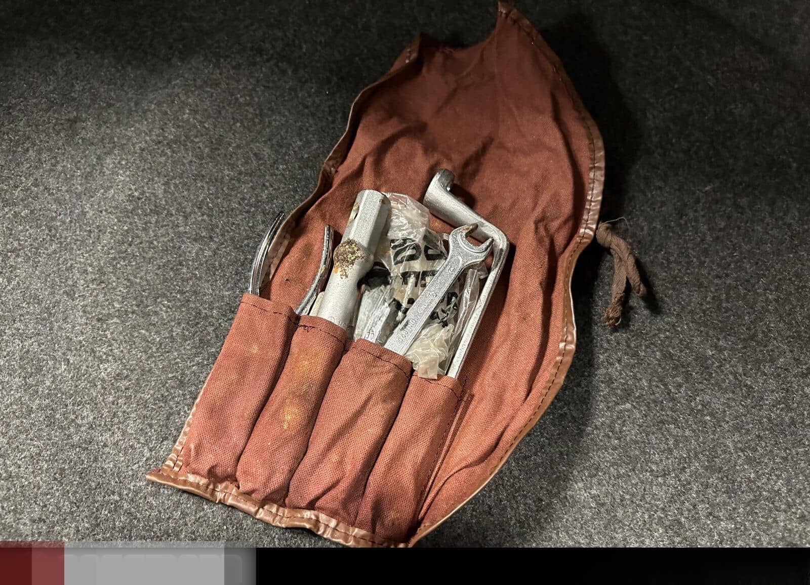 Mercedes-Benz 190 E 2.5-16 KAT Limousine - W201 foto 21