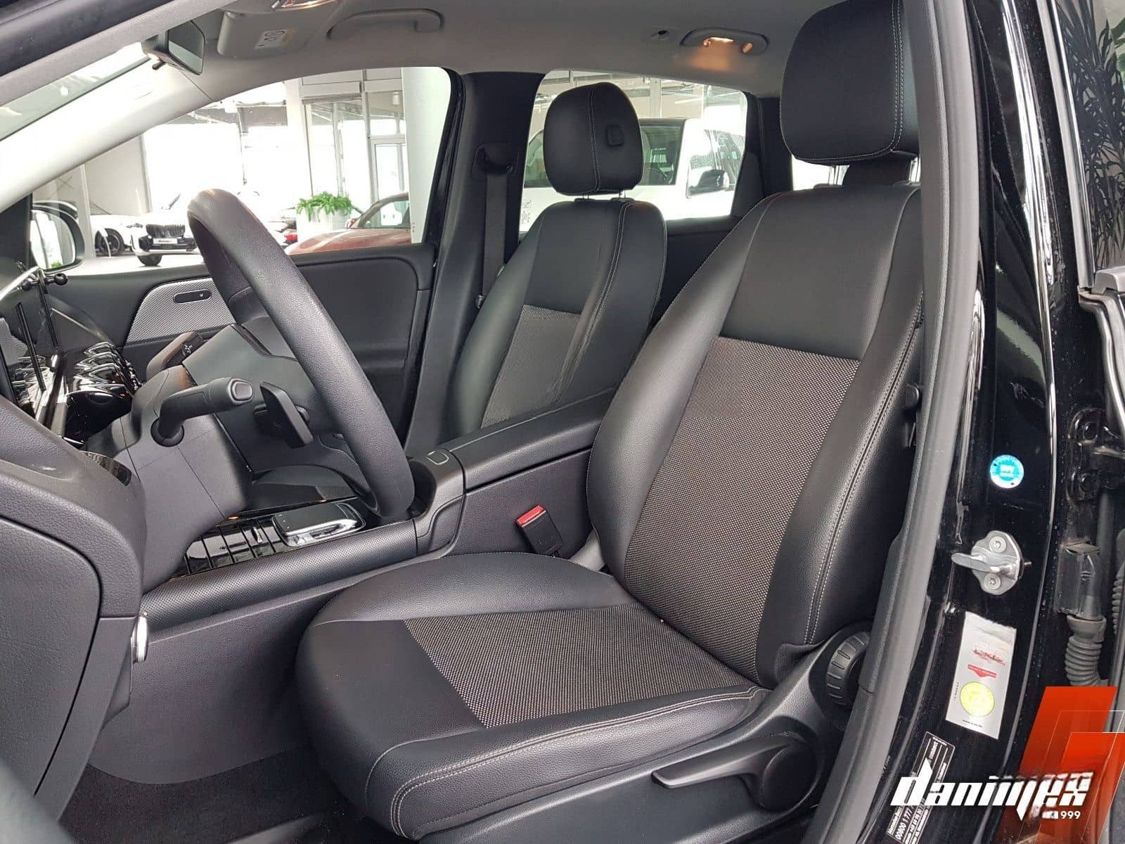 Mercedes-Benz B200d Automatik Navi Sitzhzg. DAB Business Temp. foto 7