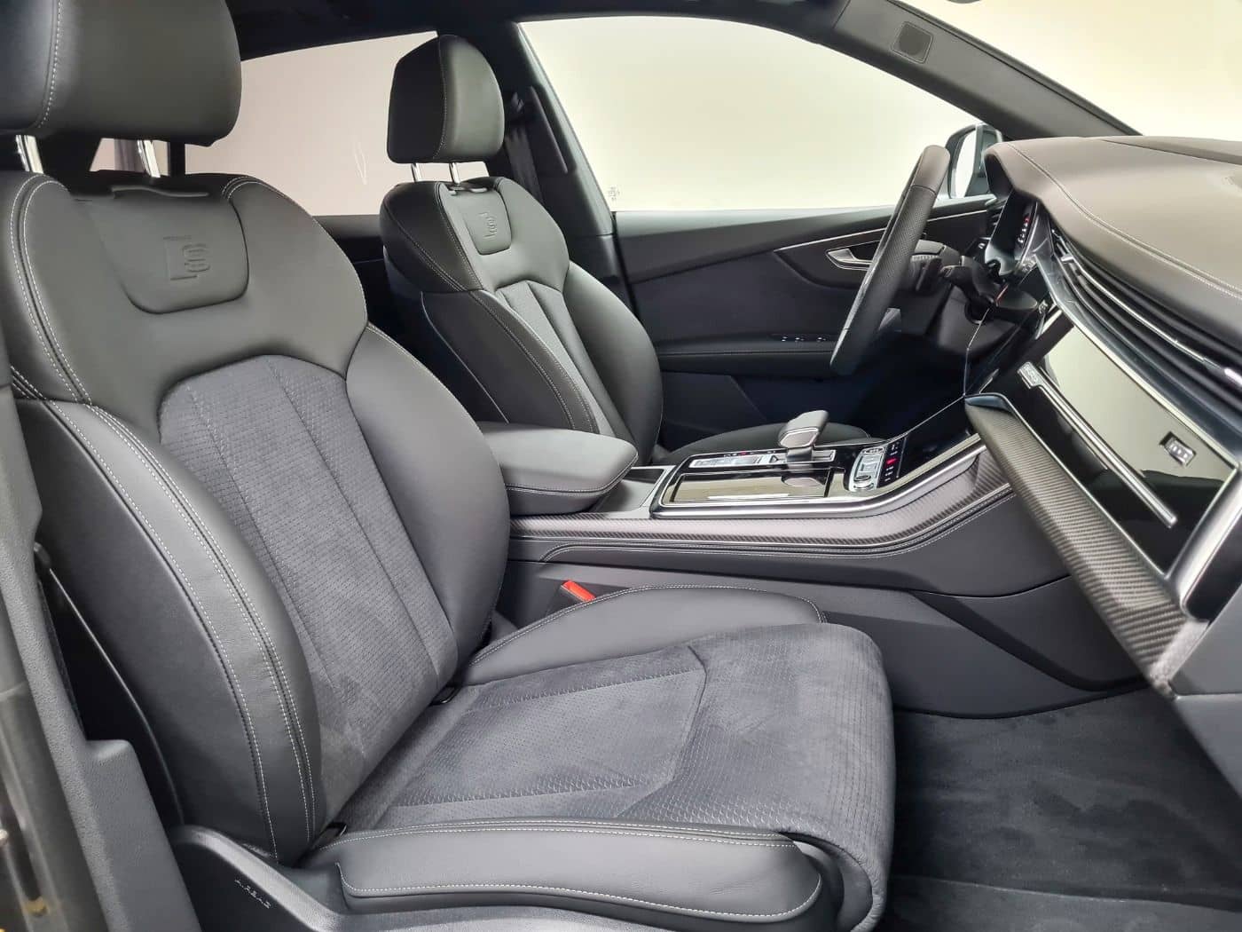 Audi Q8 SUV 50 TDI quattro Luft Laser Pano ACC foto 17