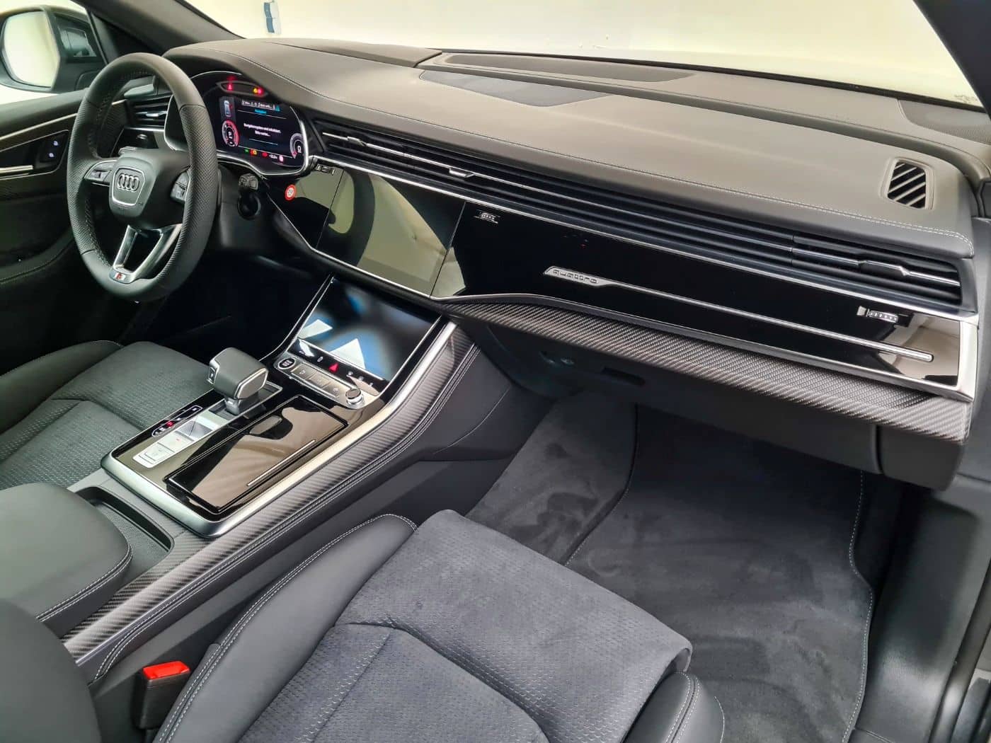 Audi Q8 SUV 50 TDI quattro Luft Laser Pano ACC foto 18