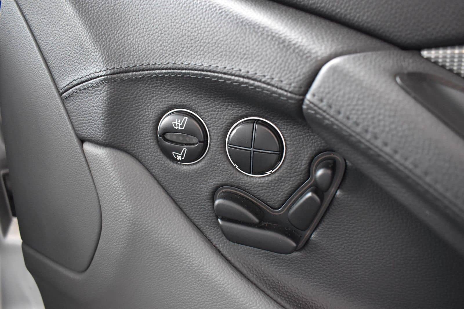 Mercedes-Benz SL 500 Cabrio,BiXen,Nav,ACC,SitzB,KeylG,BOSE,19" foto 20