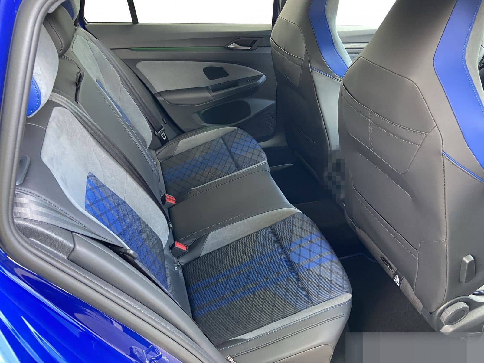 Volkswagen Golf R Variant 2.0 TSI 4Motion 235 kW (320 PS) foto 11