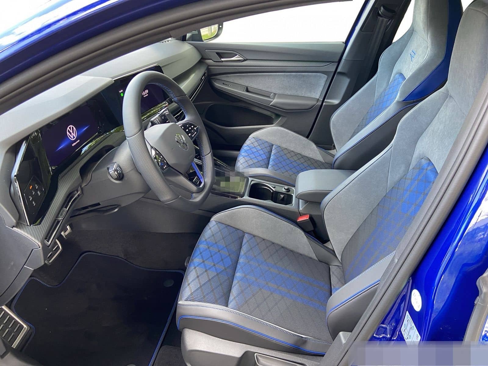 Volkswagen Golf R Variant 2.0 TSI 4Motion 235 kW (320 PS) foto 13