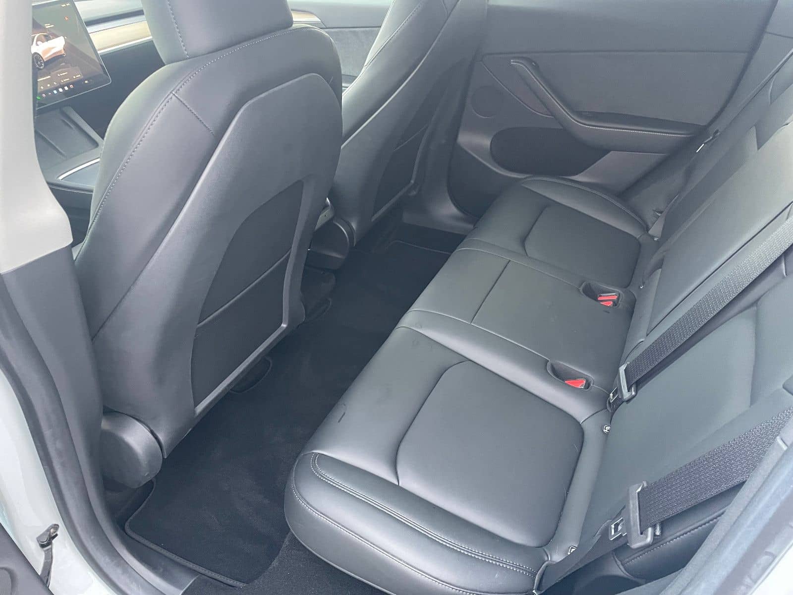 Tesla Model Y Long Range Dual AWD 20 Zoll foto 12