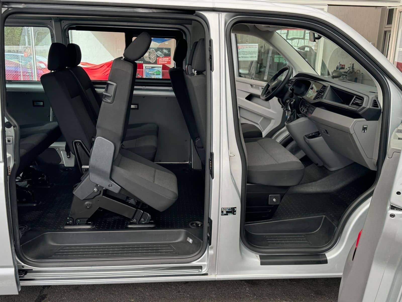 Volkswagen T6.1 2,0 TDI DSG Transporter Kombi LR AHK 9 Sitz foto 11