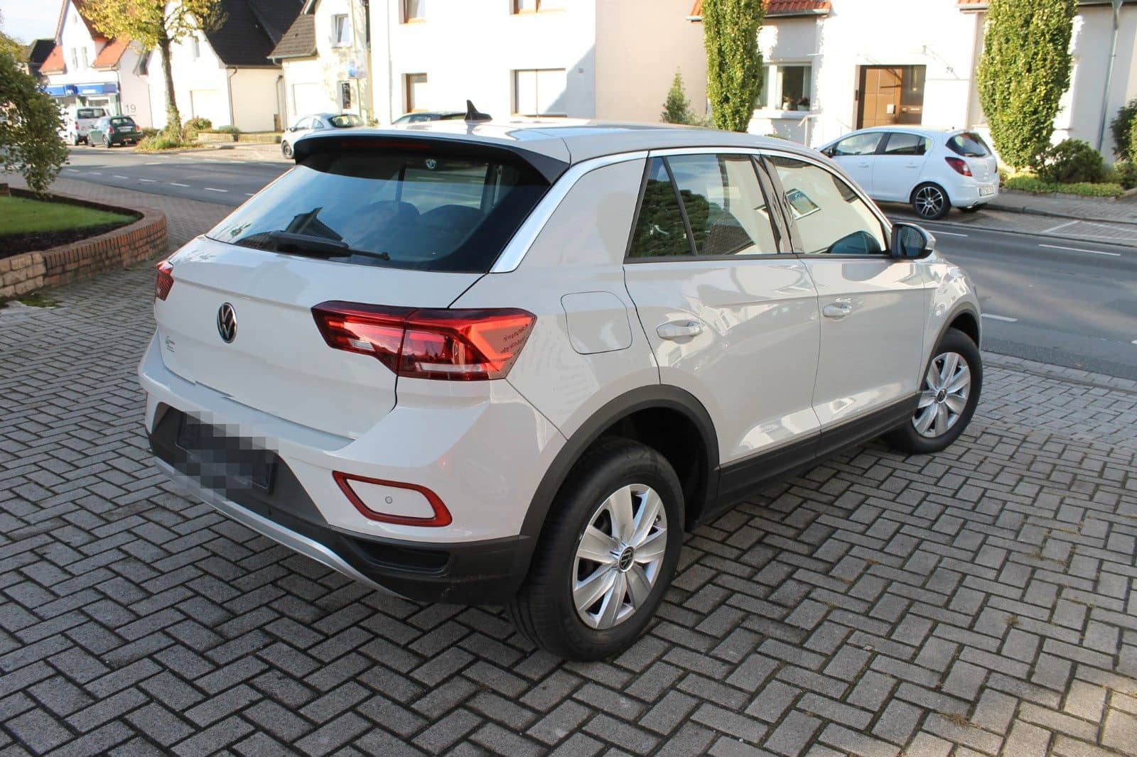 Volkswagen T-Roc 1,0 TSi - Klima-PDC-Navi(App-Connect) foto 6